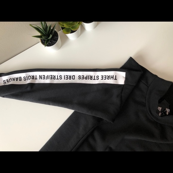 Adidas Cropped Sweatshirt - Picture 2 of 2